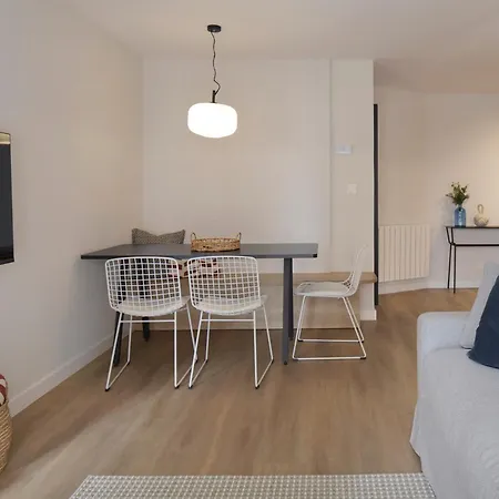 Always Easy L Hobe 산세바스티안